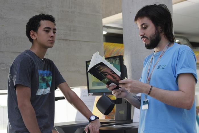 Leitura ao Pé do Ouvido