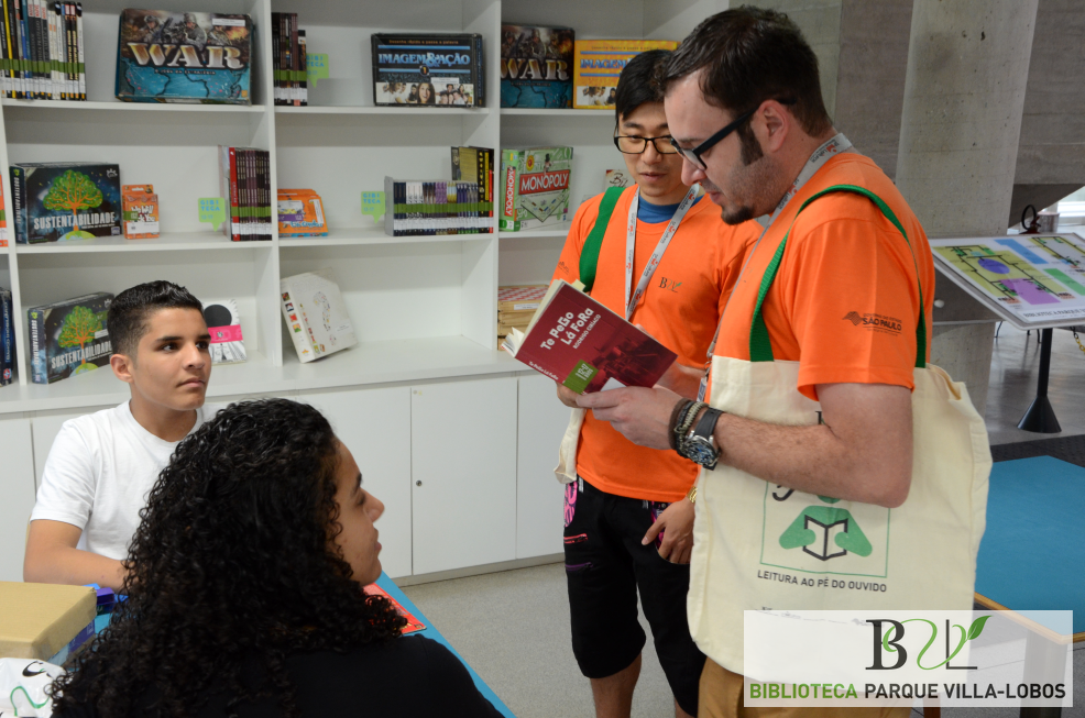 Leitura ao Pé do Ouvido