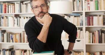 Escritor Bernardo Carvalho bate papo com o público na Biblioteca Parque Villa-Lobos em novembro Crédito: Julia Moraes
