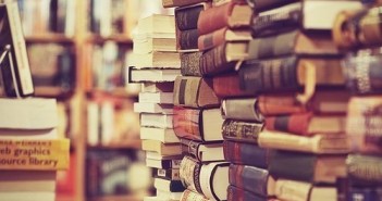 Homem acha livros emprestados há 42 anos 9