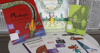 BVL recebe doação de livros em japonês Literatura Infantil acervo_03
