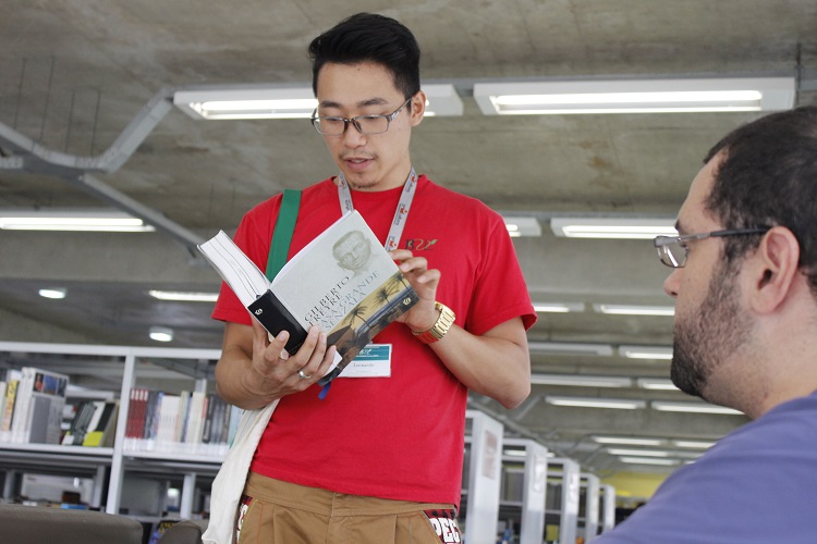 Leitura ao Pé do Ouvido