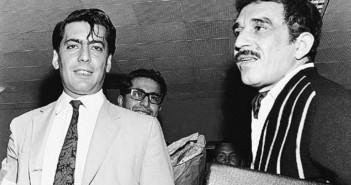 Vargas Llosa fala sobre García Márquez Vargas Llos (à esq.) e García Marquez, em Barcelona.