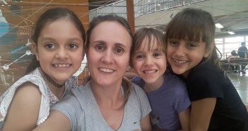 Entre e surpreenda-se: elas aceitaram o convite! Manoela, Sílvia, Melissa e Amanda. Foto: Equipe SP Leituras
