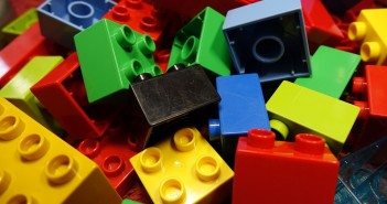 28/9 – Maker! Robótica Divertida! lego-blocks-2458575_960_720