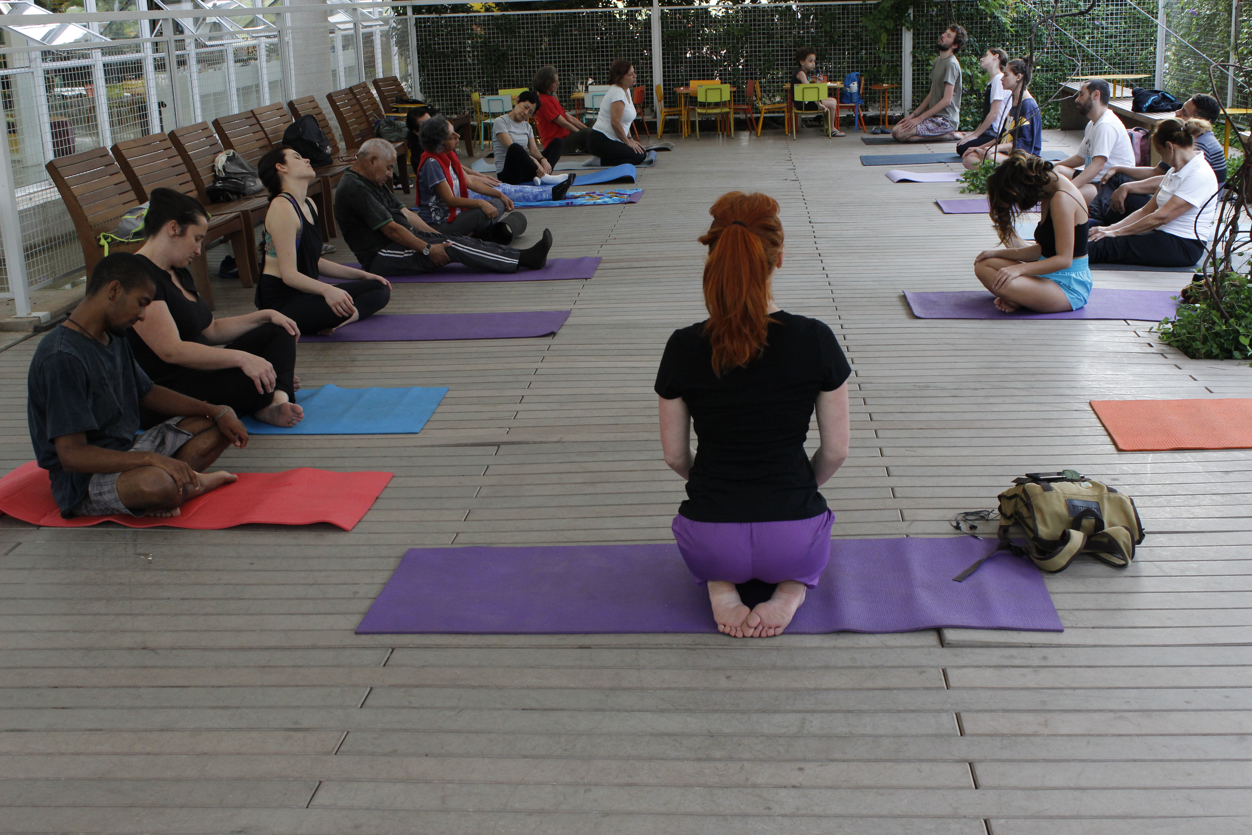 COMPARTILHANDO SABERES: Yoga