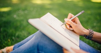 20/8 – Oficina Memória Coletiva a partir de Histórias de Vida (início – inscrições encerradas) writing-923882_960_720