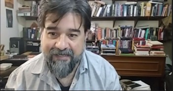 Oficina de criação literária propõe técnicas para iniciação na arte poética Reprodução.