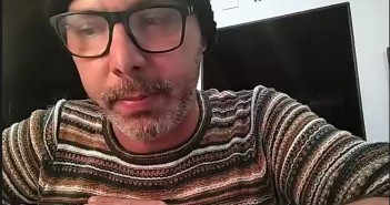 André Dahmer desmistifica a visão romantizada do fazer artístico em oficina Reprodução.